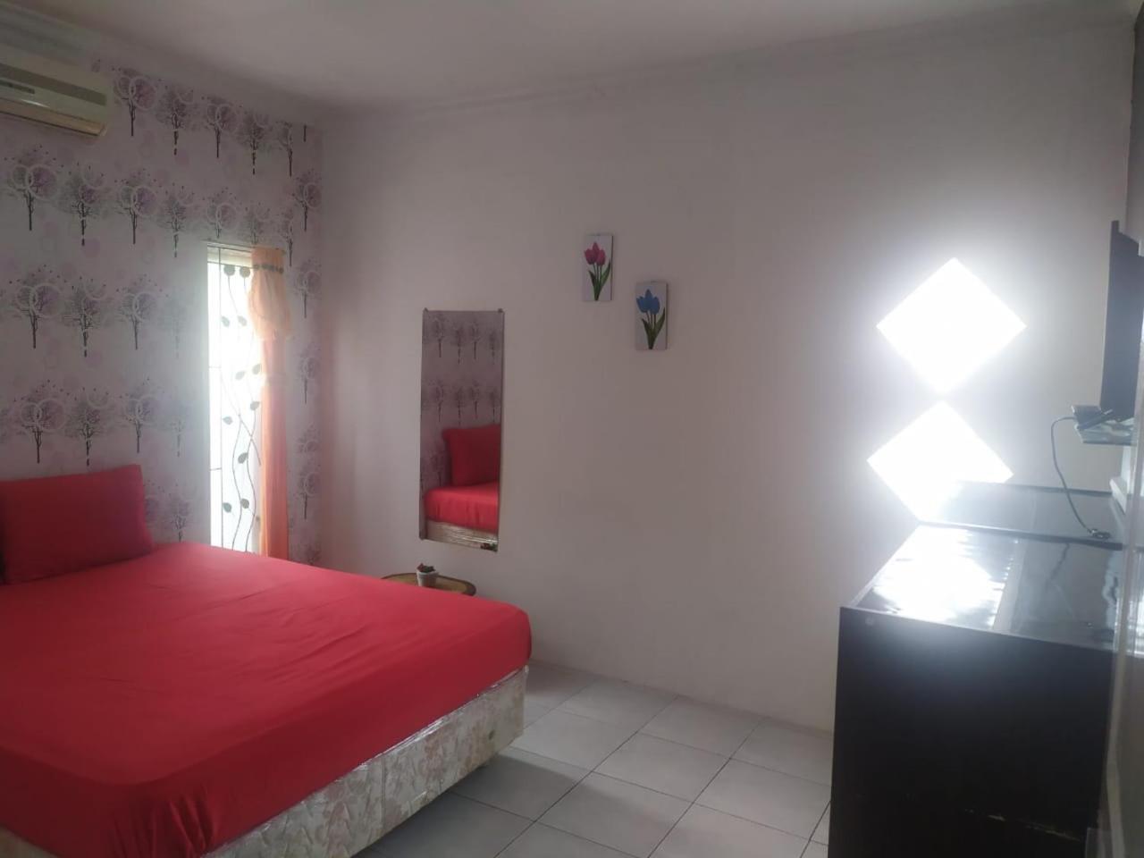 Endah Homestay Syariah Purwokerto Exterior foto